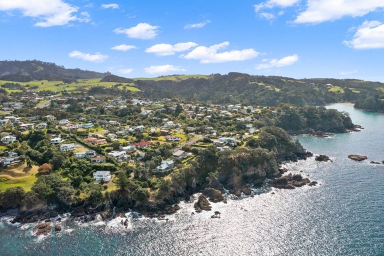 Photo of property in 12 Penguin Street, Leigh, 0985