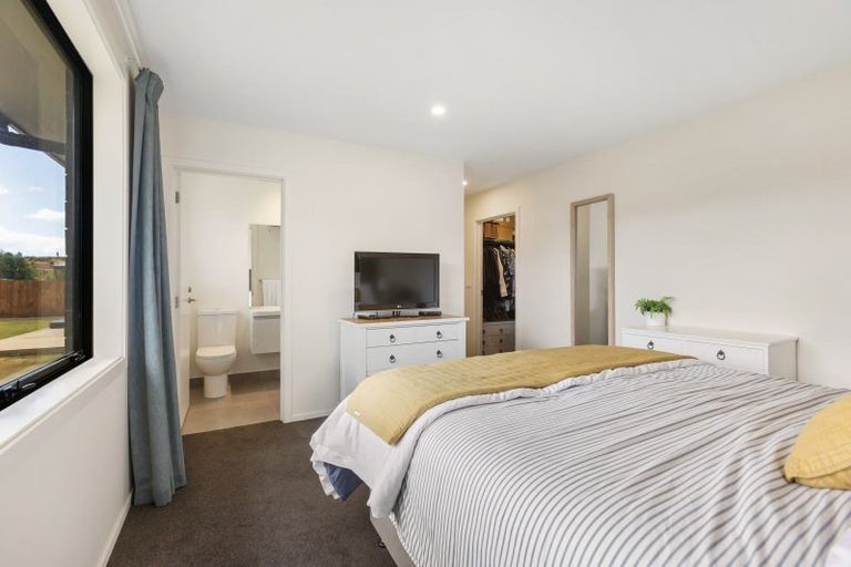 Photo of property in Luggate Park, 16 Cooper Crescent, Luggate, Cromwell, 9383