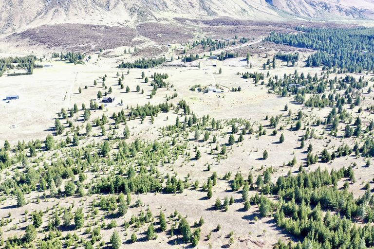 Photo of property in 10 Flanagan Lane, Ben Ohau, Twizel, 7999