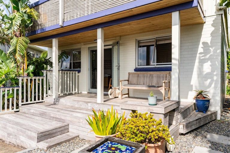 Photo of property in 42 Cheviot Street, Mangawhai Heads, Mangawhai, 0505