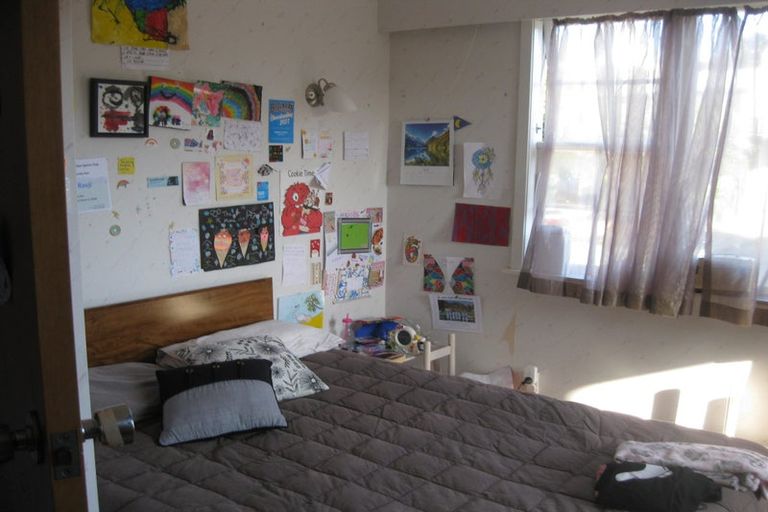 Photo of property in 28 Maple Grove, Kingston, Wellington, 6021