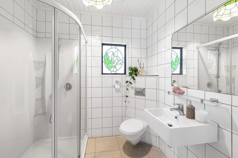 Photo of property in 60 Kirk Street, Otaki, 5512