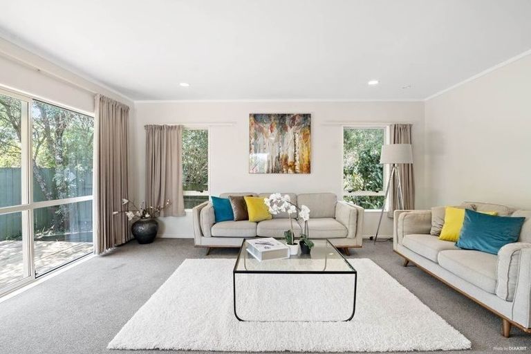 Photo of property in 2/142 Archers Road, Glenfield, Auckland, 0629