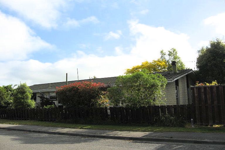 Photo of property in 14 Collingwood Place, Rangiora, 7400