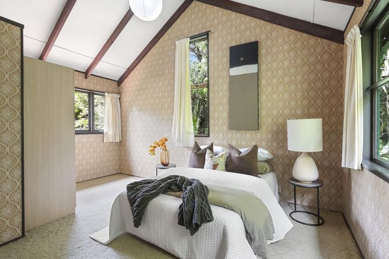 Photo of property in 34 Wood Bay Road, Titirangi, Auckland, 0604