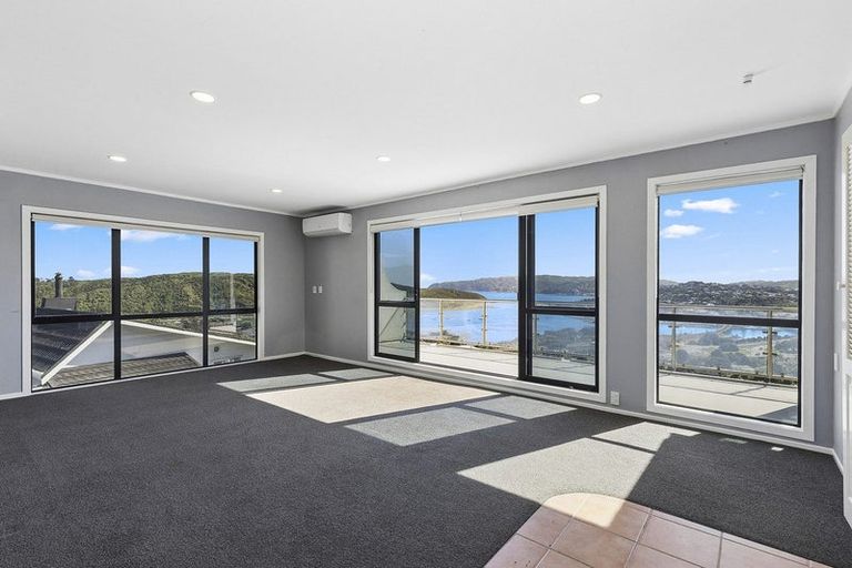 Photo of property in 27 Eskdale Road, Papakowhai, Porirua, 5024