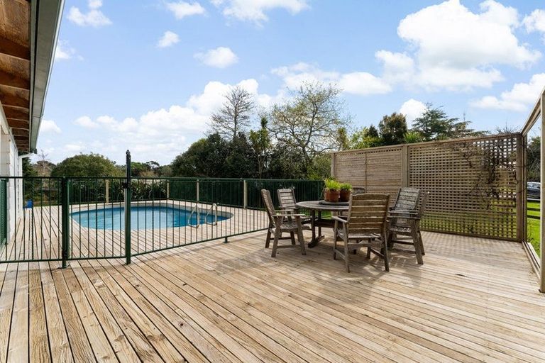 Photo of property in 14 Sarah Todd Lane, Waimauku, 0812