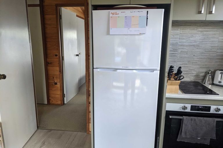 Photo of property in 94 Glen Lynne Avenue, Queenwood, Hamilton, 3210