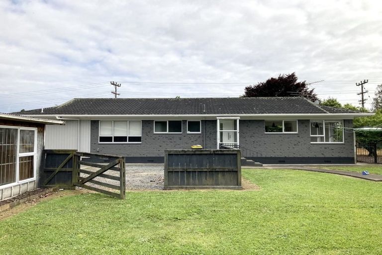 Photo of property in 395 Main Road, Huapai, Kumeu, 0810