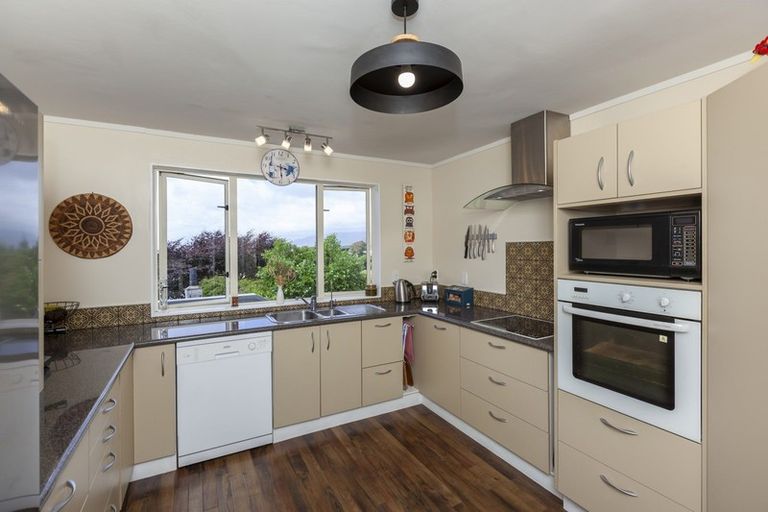 Photo of property in 12a Kohutuhutu Road, Raumati Beach, Paraparaumu, 5032