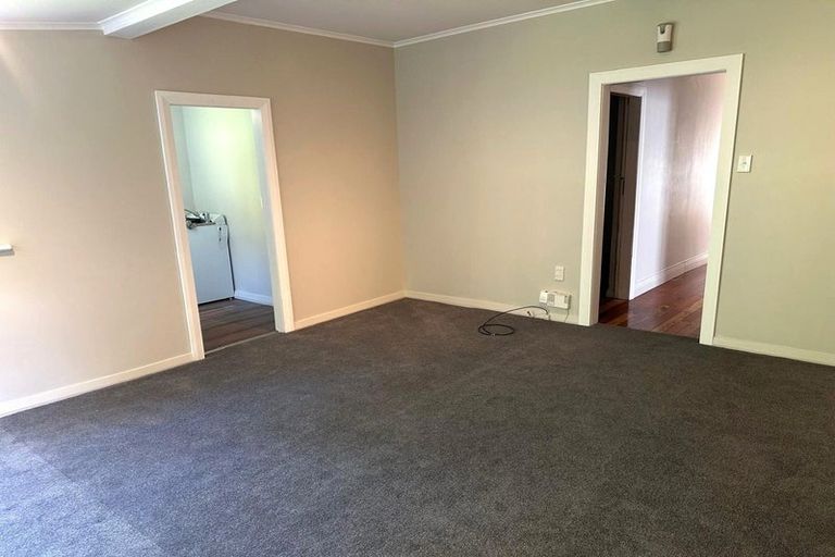 Photo of property in 221 Ohiro Road, Brooklyn, Wellington, 6021