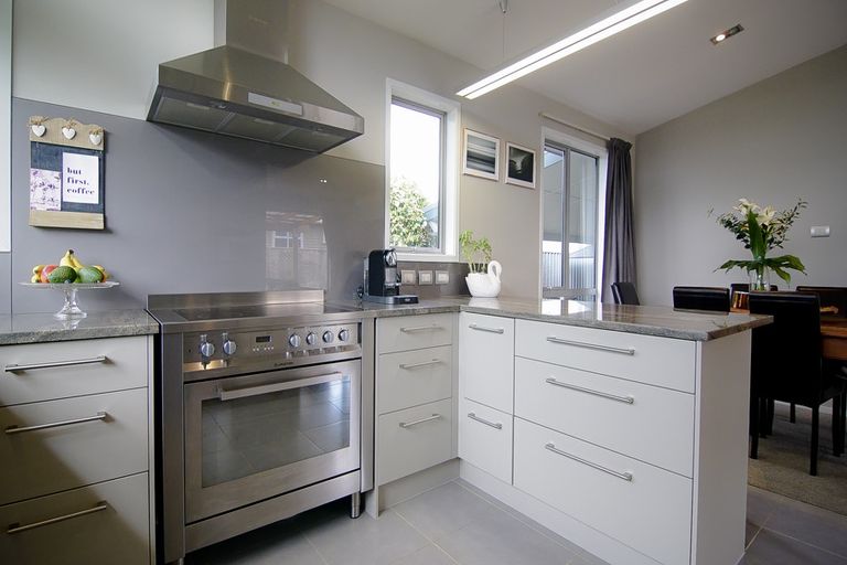 Photo of property in 8 Lifford Place, Awapuni, Palmerston North, 4412