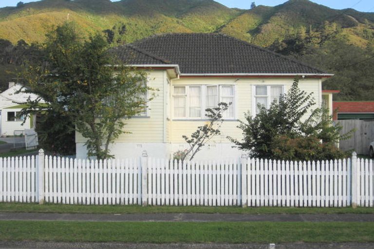 Photo of property in 18 Grierson Street, Naenae, Lower Hutt, 5011