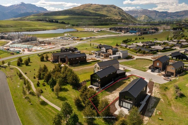 Photo of property in 17 Soudley Court, Jacks Point, Queenstown, 9371