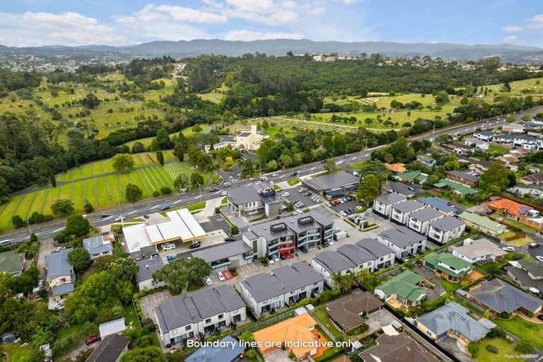 Photo of property in 10/4161 Great North Road, Glen Eden, Auckland, 0602