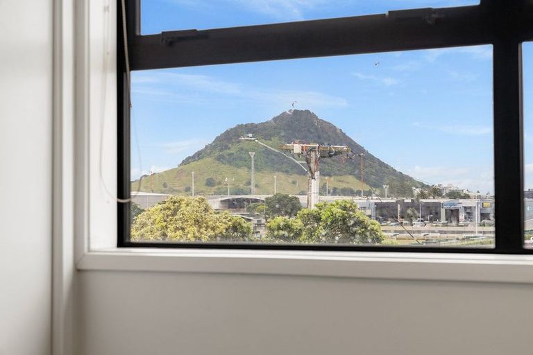 Photo of property in 2/63 Tawa Street, Mount Maunganui, 3116