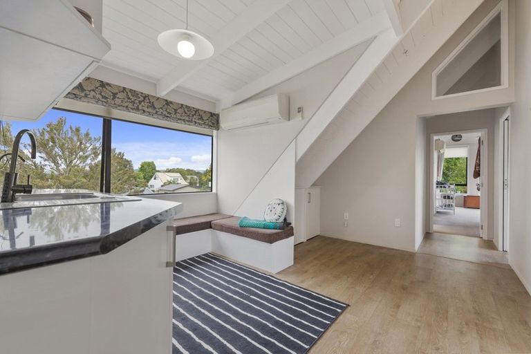 Photo of property in 87 Grand Vue Road, Kawaha Point, Rotorua, 3010
