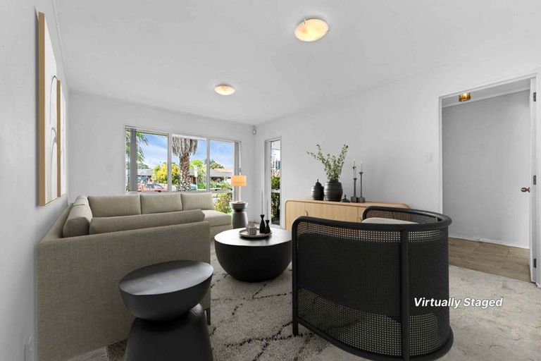 Photo of property in 70 Tington Avenue, Wattle Downs, Auckland, 2103