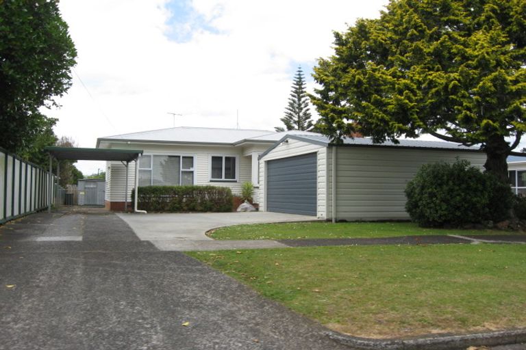 Photo of property in 14 Cooper Street, Pukekohe, 2120