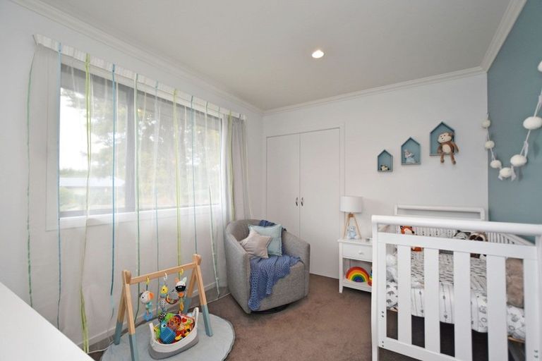 Photo of property in 36 Robert Street, Otatara, Invercargill, 9879