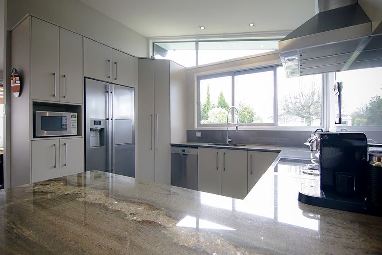 Photo of property in 8 Lifford Place, Awapuni, Palmerston North, 4412