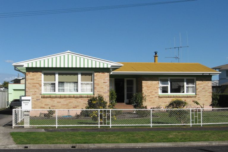 Photo of property in 211 Moanataiari Street, Thames, 3500