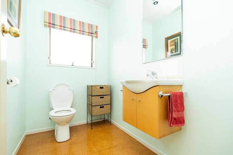 Photo of property in 105 Barrett Road, Temple View, Hamilton, 3290