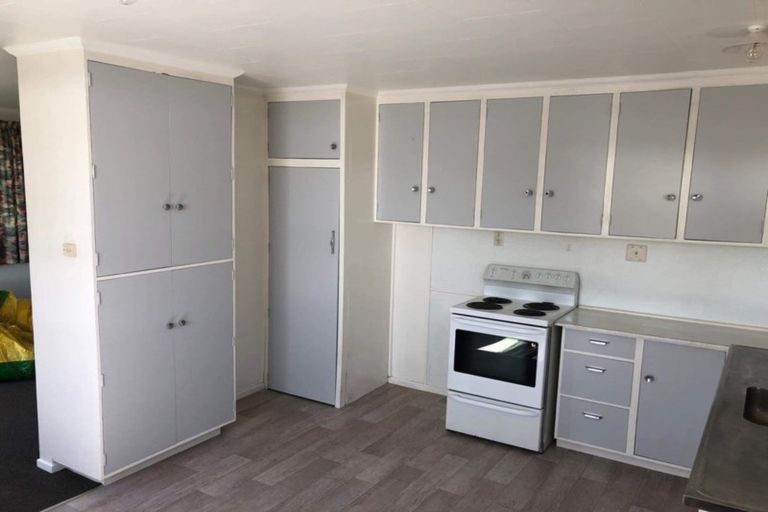 Photo of property in 1/117 Seaview Road, Westown, New Plymouth, 4310