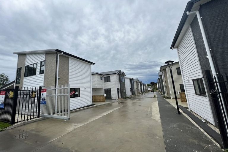 Photo of property in 10 Matukutureia Lane, Manurewa, Auckland, 2102