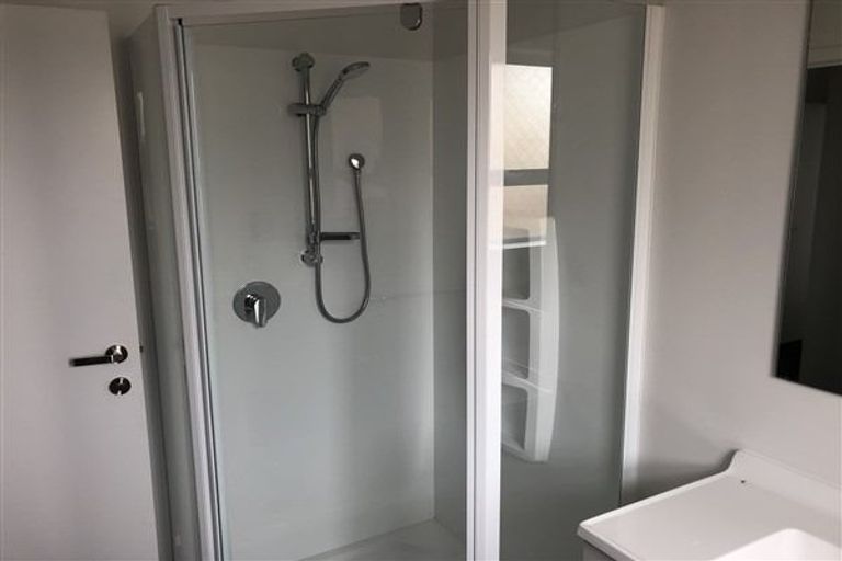 Photo of property in 35 Lombard Street, Palmerston North, 4410