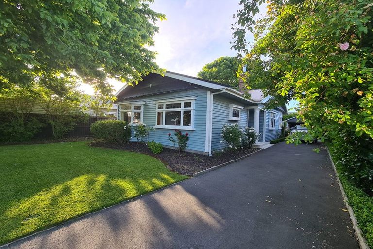 Photo of property in 15 Halton Street, Strowan, Christchurch, 8052