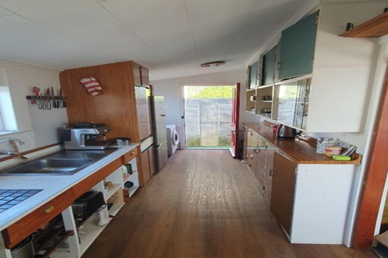 Photo of property in 11 Asquith Terrace, Brooklyn, Wellington, 6021