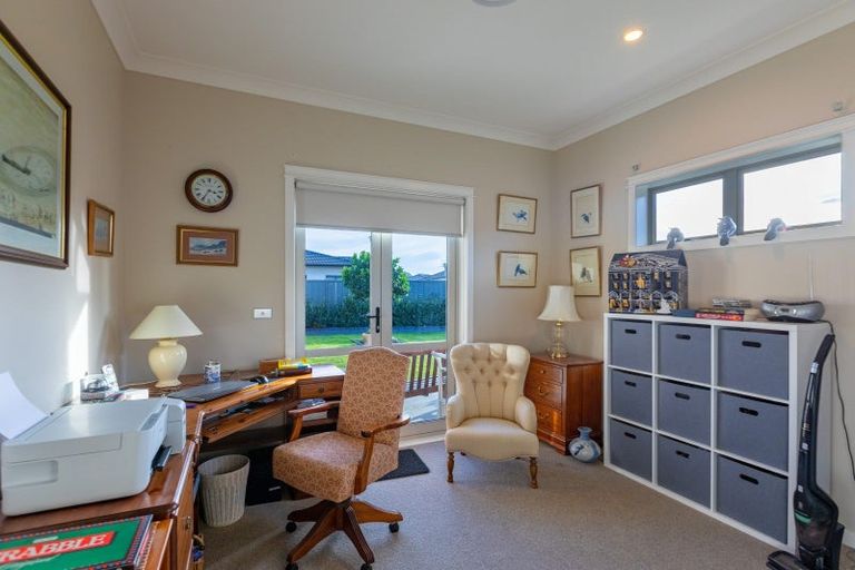 Photo of property in 3 Kapiti Drive, Poraiti, Napier, 4112