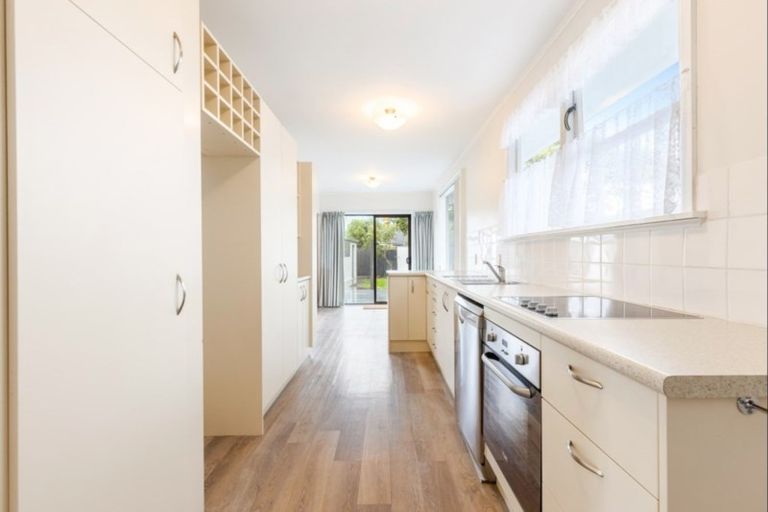 Photo of property in 4 Lovelock Street, Dallington, Christchurch, 8061
