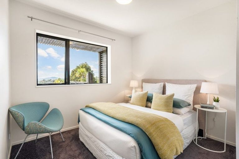 Photo of property in 15 Mcdowell Crescent, Hillcrest, Auckland, 0627