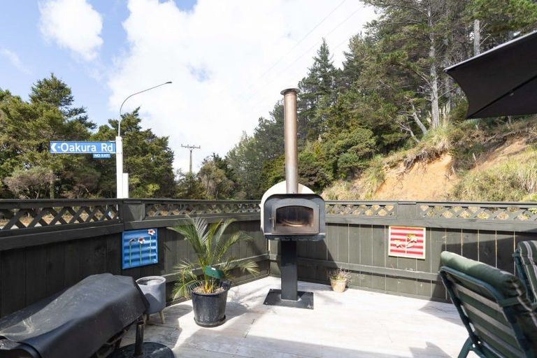 Photo of property in 3 Oakura Road, Oakura, Hikurangi, 0184