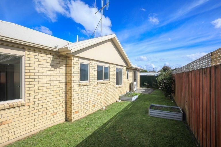 Photo of property in 18b Abergeldie Way, Cambridge, 3434