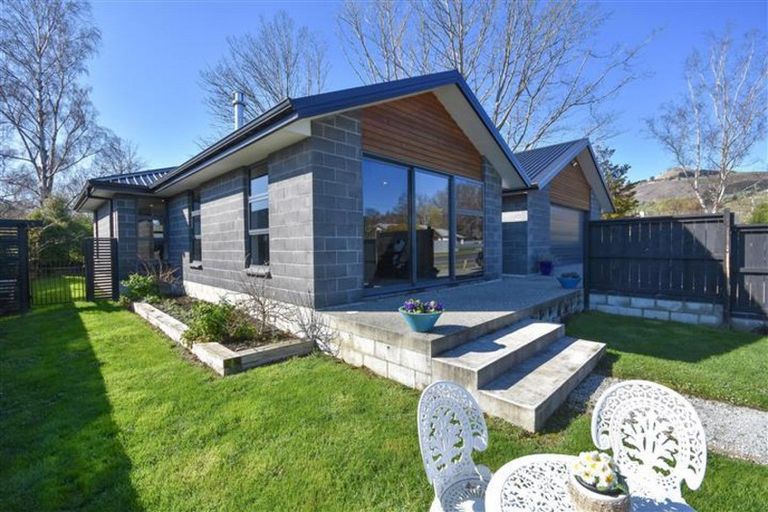 Photo of property in 31 Riccarton Road East, East Taieri, Mosgiel, 9024