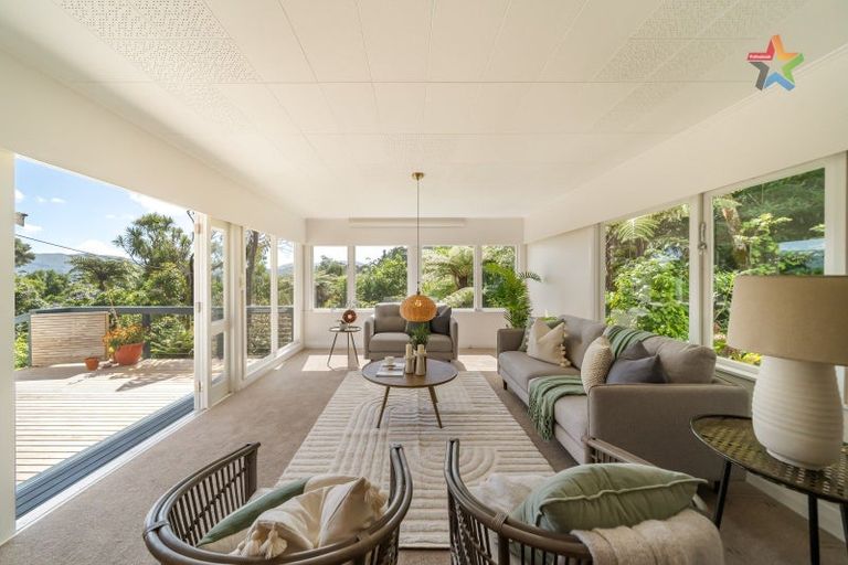 Photo of property in 142 Seddon Street, Naenae, Lower Hutt, 5011