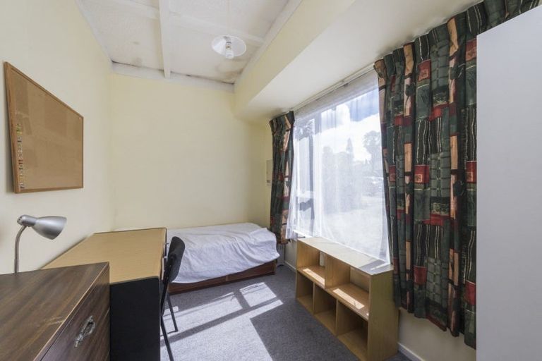 Photo of property in 22 Palm Avenue, Hokowhitu, Palmerston North, 4410