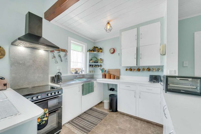 Photo of property in 79 Alma Road, Gonville, Whanganui, 4501