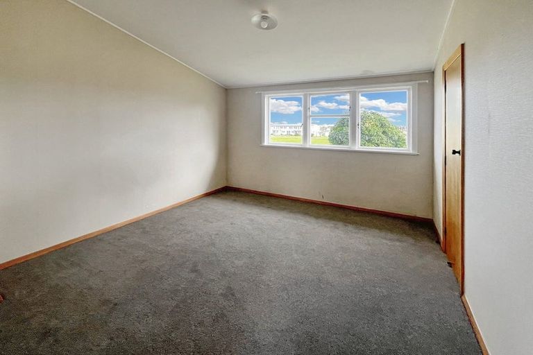 Photo of property in 26-32 Devon Crescent, Bulls, 4818