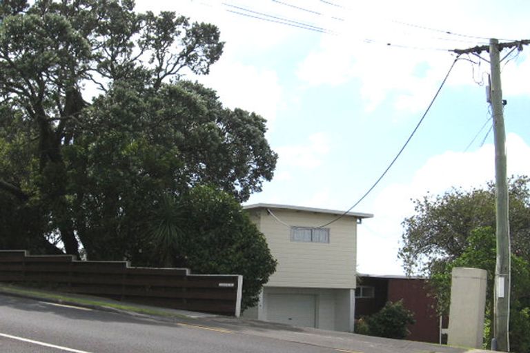 Photo of property in 2/175 East Coast Road, Castor Bay, Auckland, 0620