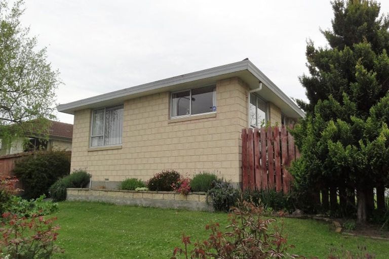 Photo of property in 1/7 James Condon Place, Redwood, Christchurch, 8051