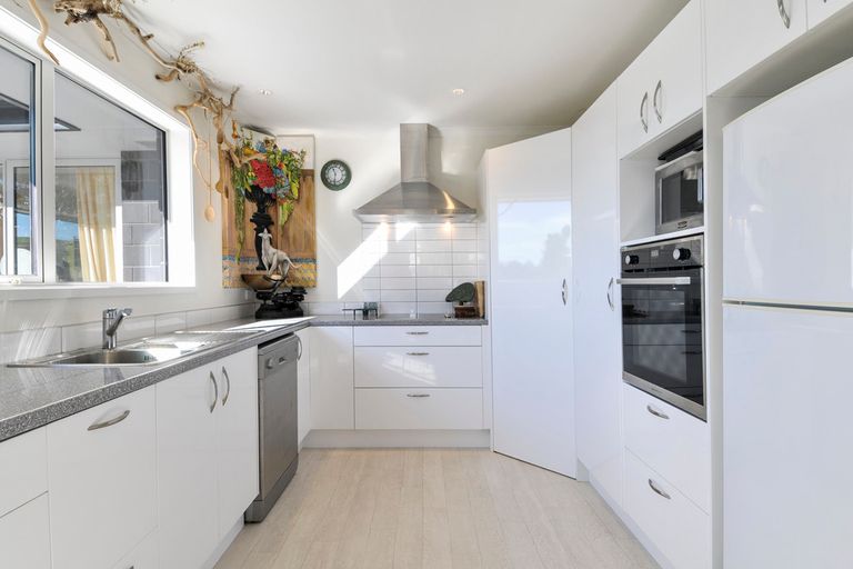 Photo of property in 68 Utopia Park Heights, Welcome Bay, Tauranga, 3112