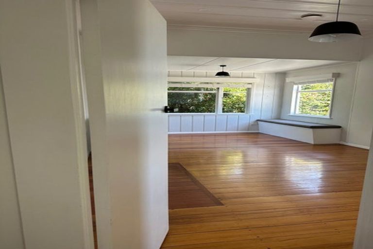 Photo of property in 34 Malcolm Street, Martinborough, 5711