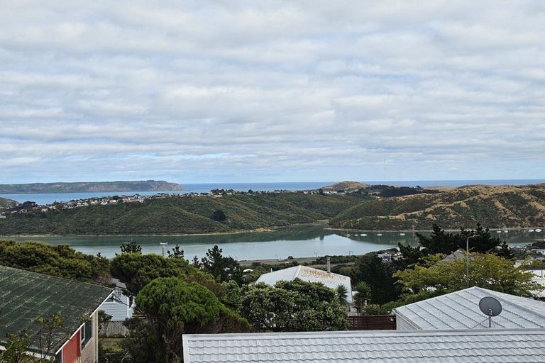 Photo of property in 121 Conclusion Street, Ascot Park, Porirua, 5024