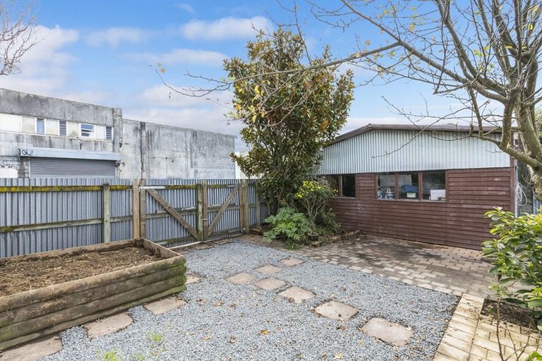 Photo of property in 83 Richmond Street, Petone, Lower Hutt, 5012