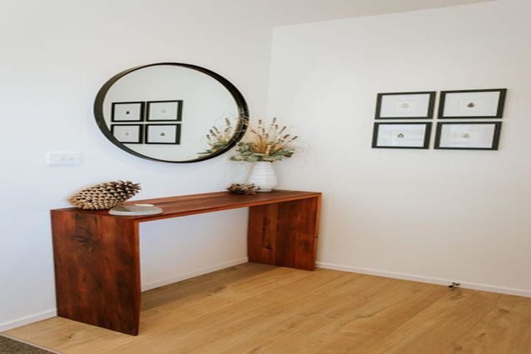 Photo of property in 31 Obelisk Street, Wanaka, 9305