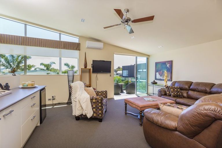 Photo of property in 26 Taumata Road, Omaha, Warkworth, 0986